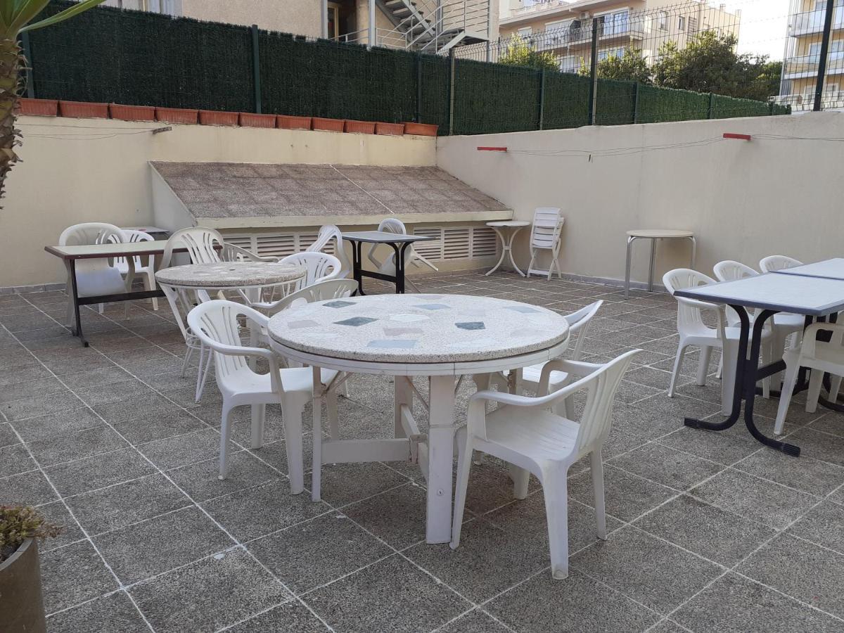 Apartaments Mar Blau Calella Luaran gambar